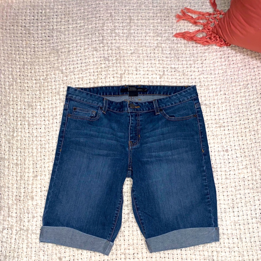 Calvin Klein shorts! 🌻